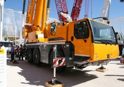 АВТОКРАН LIEBHERR LTM 1060 60 ТОНН