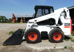 МИНИ-ПОГРУЗЧИК BOBCAT S 250