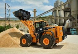 ФРОНТАЛЬНЫЙ ПОГРУЗЧИК HYUNDAI HL 770