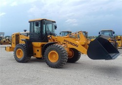 АРЕНДА ЭКСКАВАТОРА-ПОГРУЗЧИКА HYUNDAI 740 HL