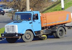 ПОЛИВОМОЕЧНАЯ МАШИНА ЗИЛ КО-713 Н-1