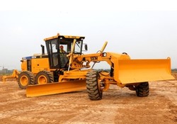 АВТОГРЕЙДЕР SEM 922AWD 18,3 ТОНН