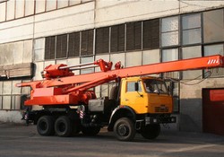 СВАЕБОЙНАЯ МАШИНА КАМАЗ УГМК-12
